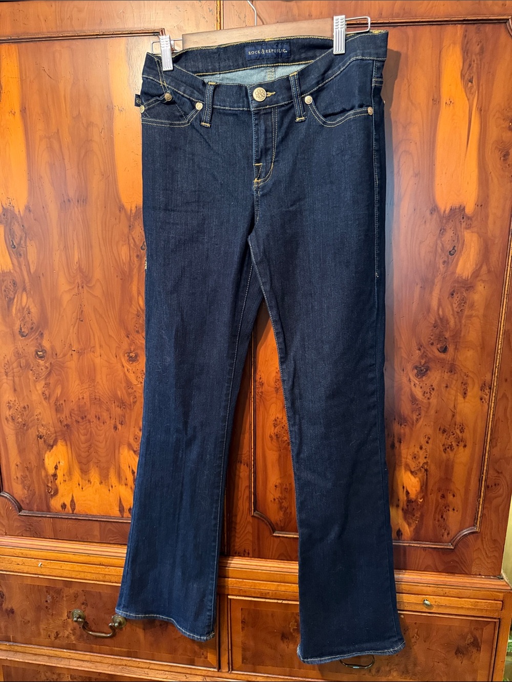 Rock & Republic Kasandra Bootcut Dark Wash Jeans Sz 8 - Picture 1 of 4